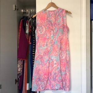 Linen Lilly Pulitzer dress, relaxed fit